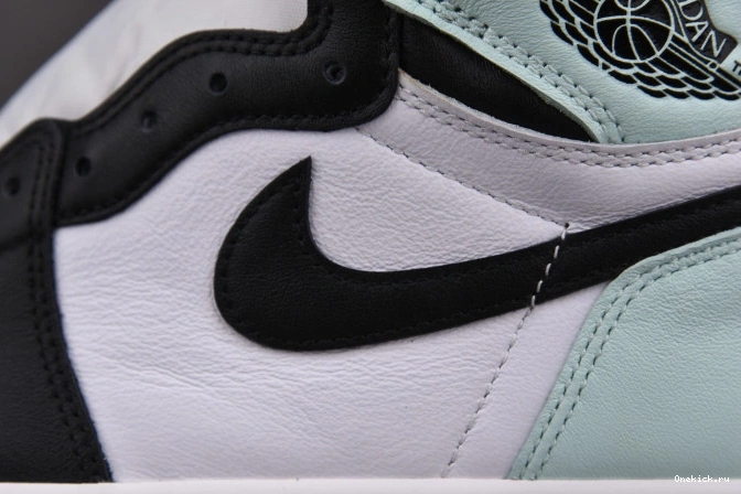 One Kick 861428-100 Igloo High Retro 1 Jordan 0810